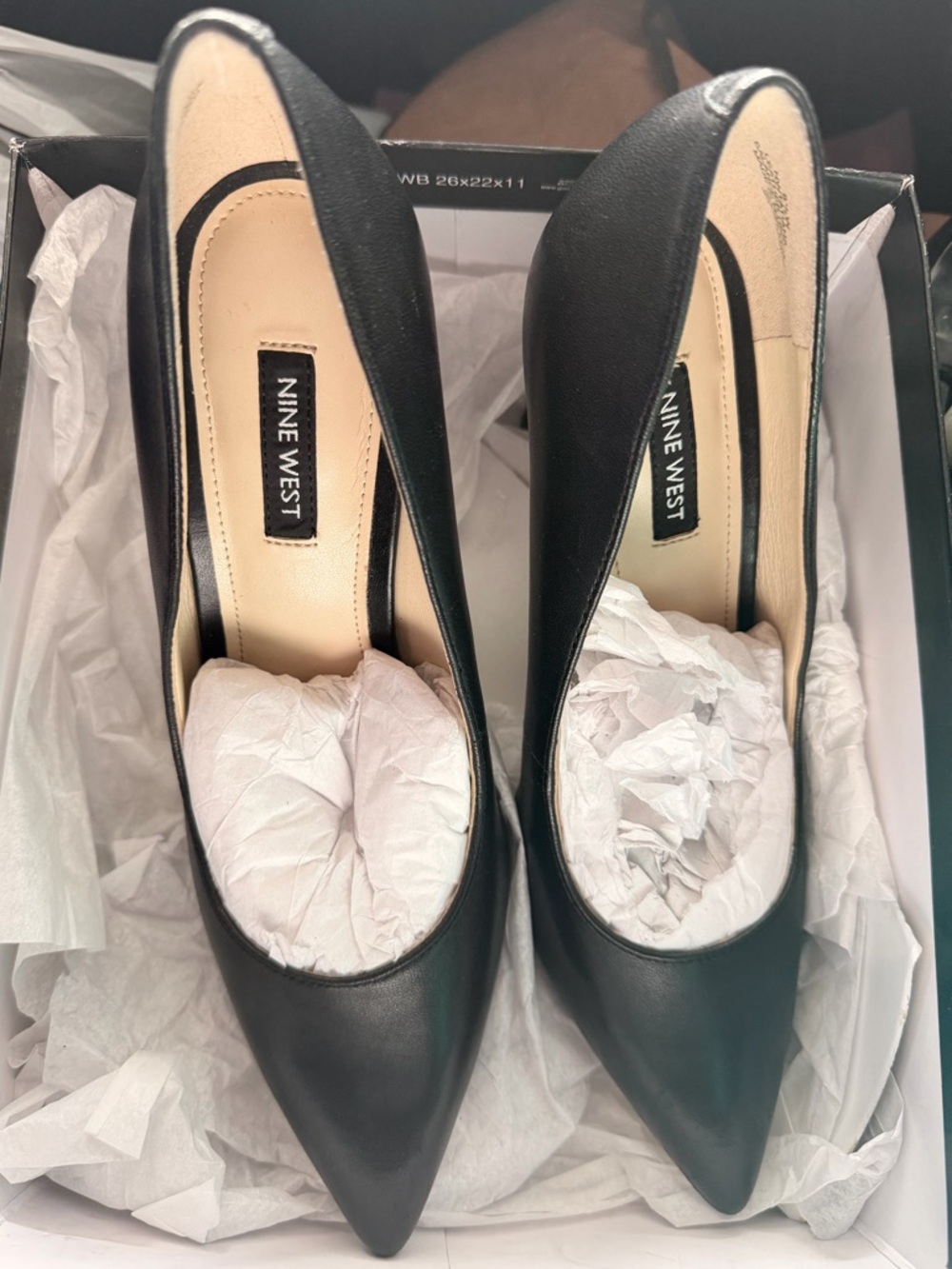 Nine West Women's Tatiana Leather Pump Women's 8.5 W Classic‎ Work Stiletto Heel - Picture 6 of 8